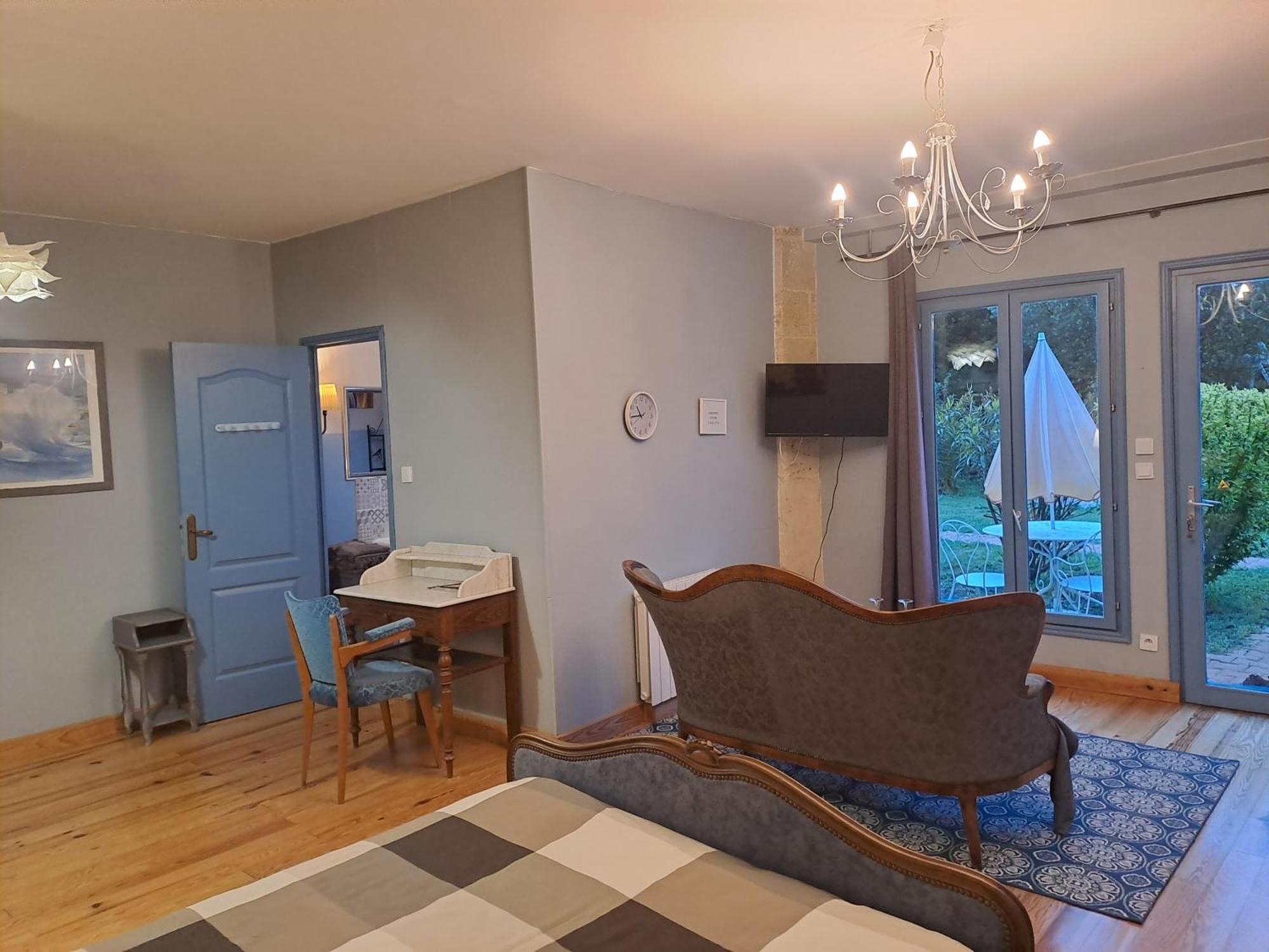 Bed and Breakfast La Cadournaise Saint-Seurin-de-Cadourne Exterior foto