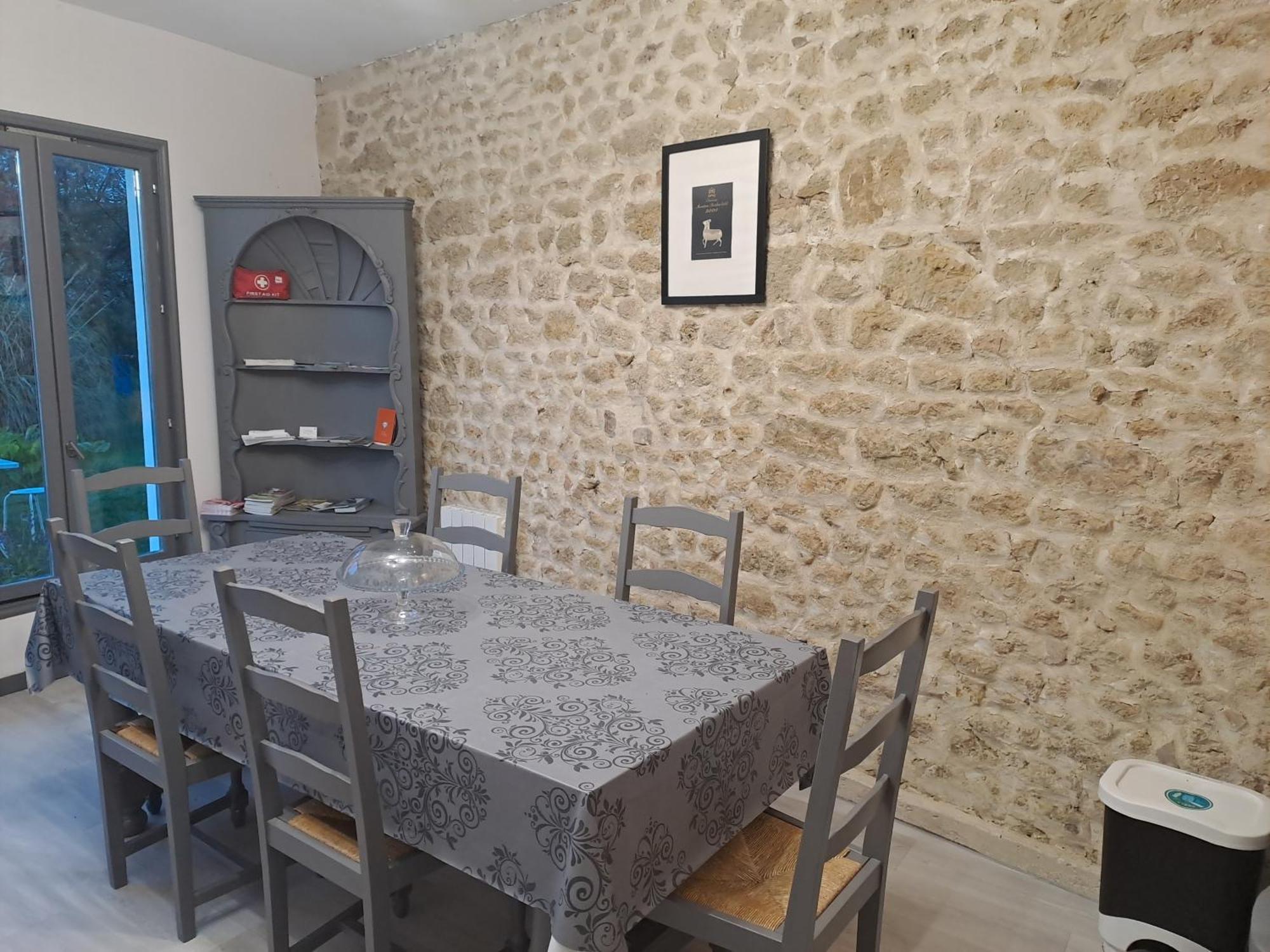 Bed and Breakfast La Cadournaise Saint-Seurin-de-Cadourne Exterior foto