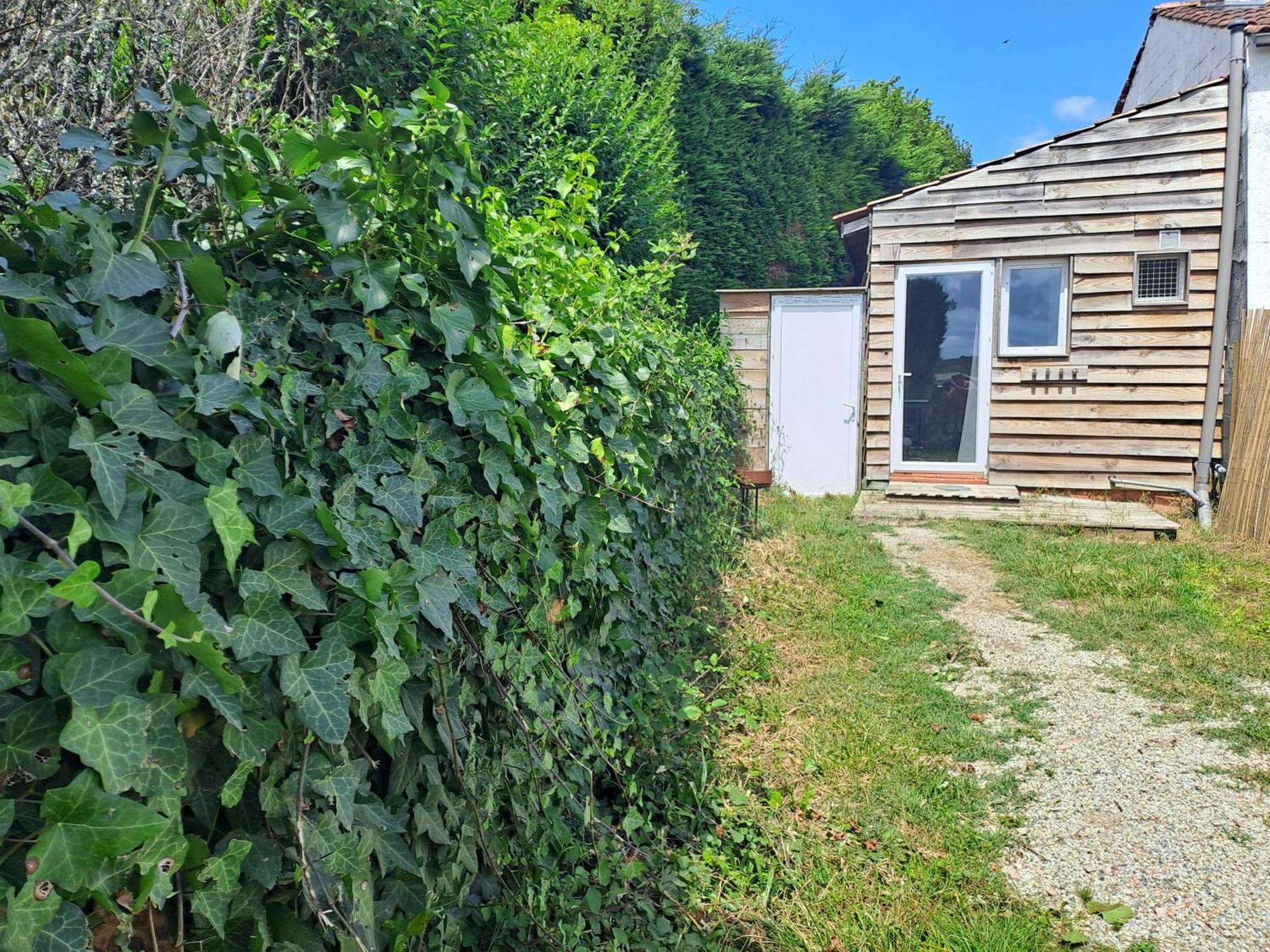 Bed and Breakfast La Cadournaise Saint-Seurin-de-Cadourne Exterior foto