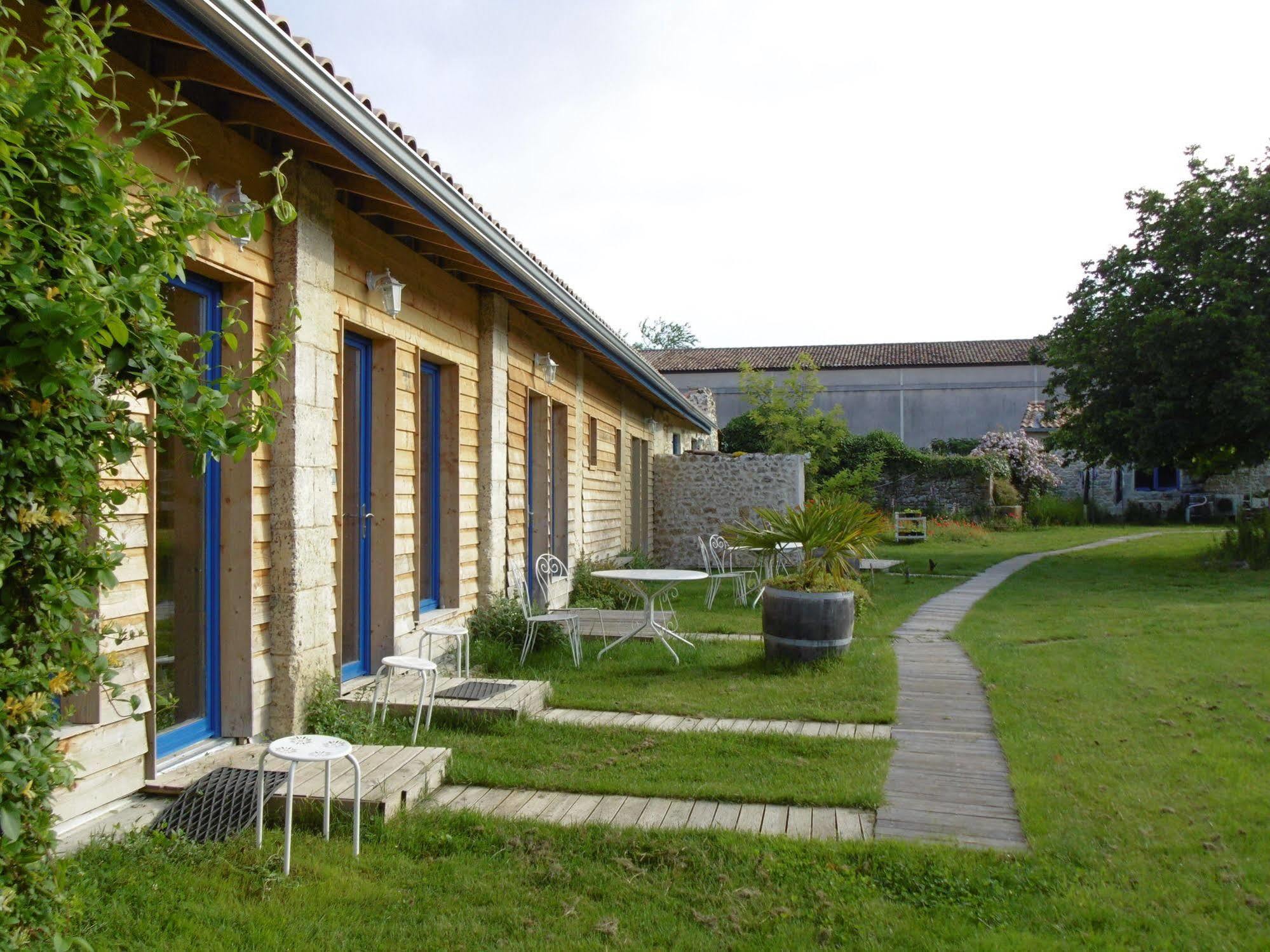 Bed and Breakfast La Cadournaise Saint-Seurin-de-Cadourne Exterior foto